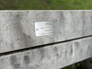 Herinneringsbankje voor Wilma Scholten
